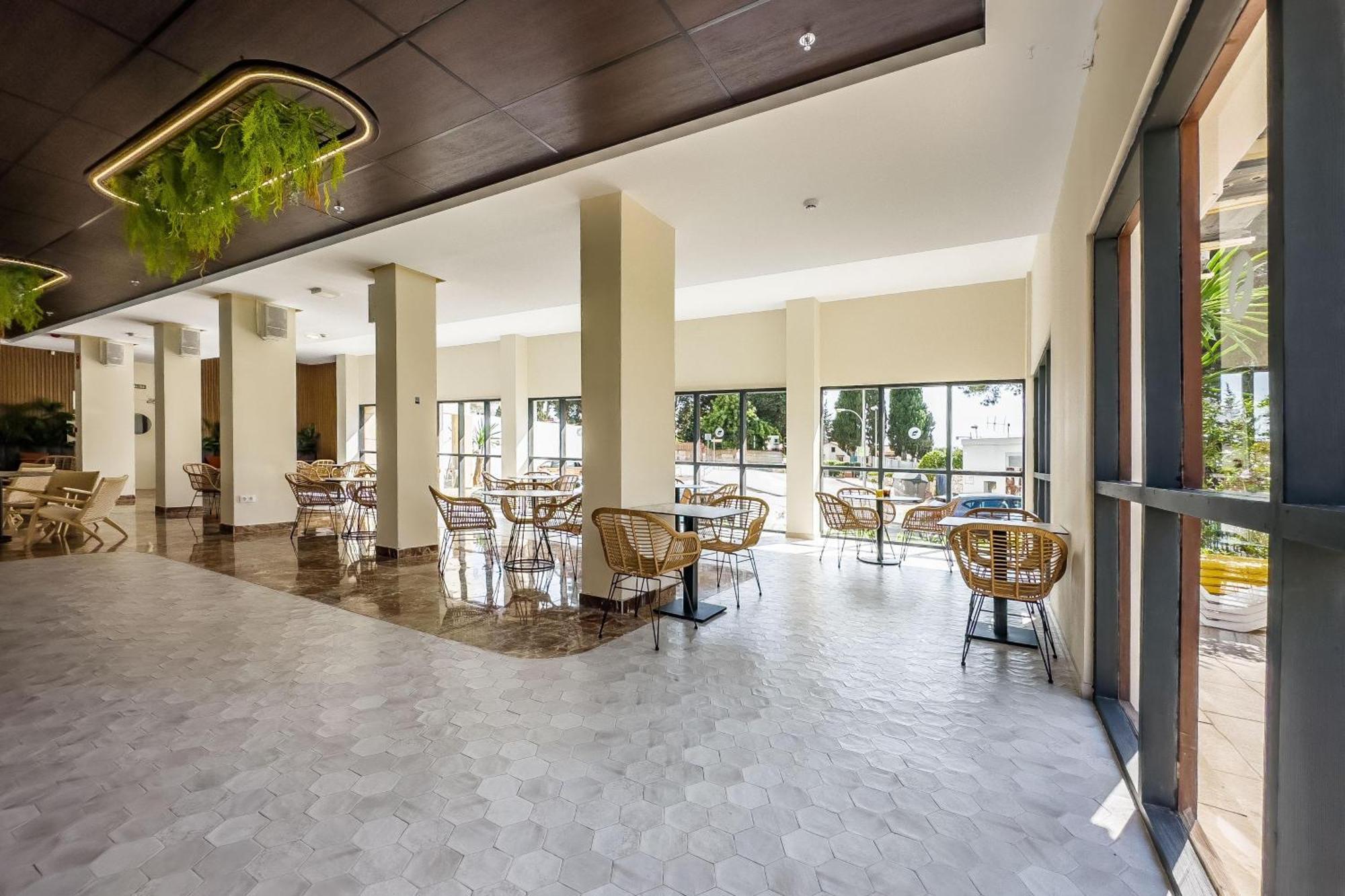 Thb San Fermin Hotel Benalmádena Kültér fotó