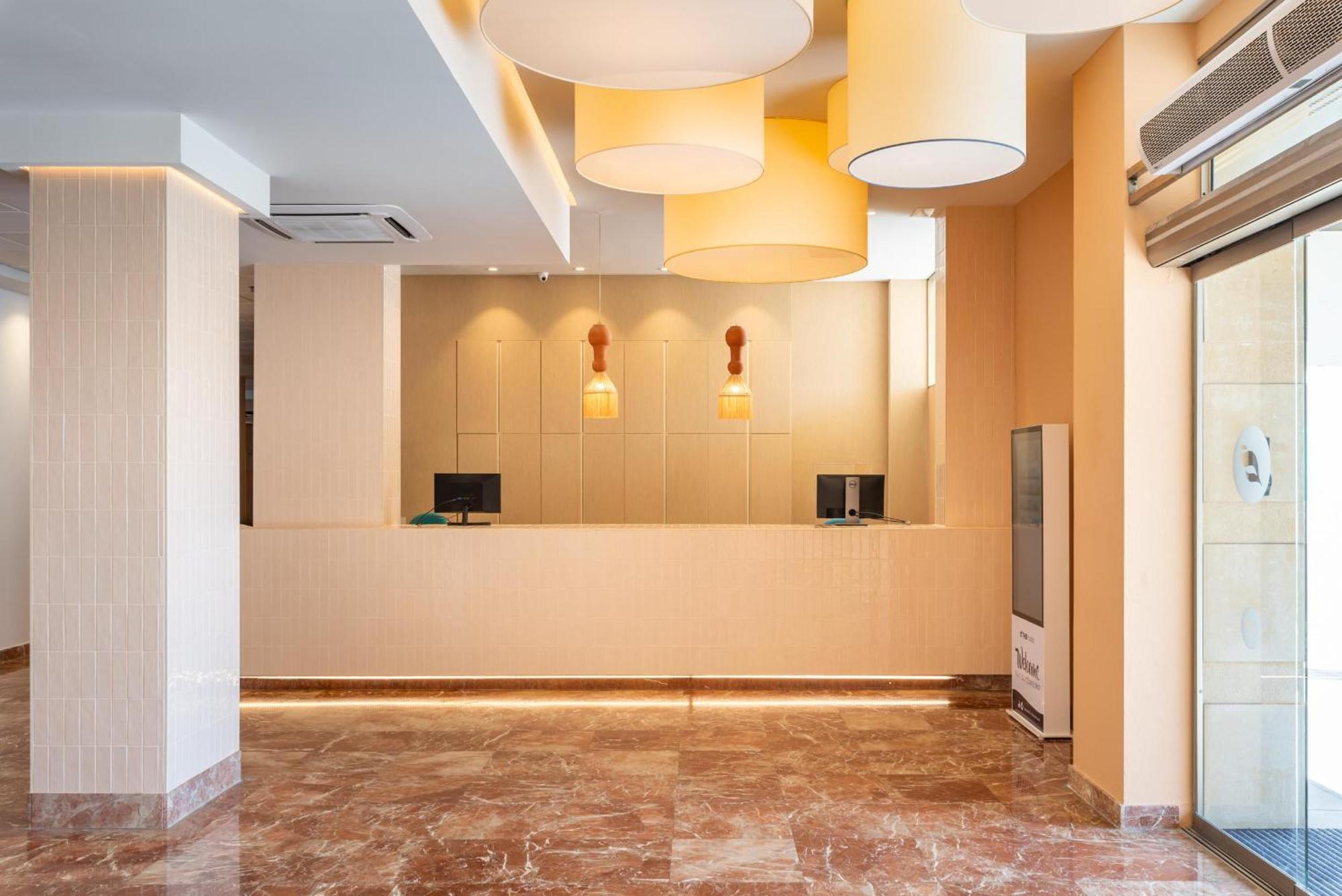 Thb San Fermin Hotel Benalmádena Kültér fotó